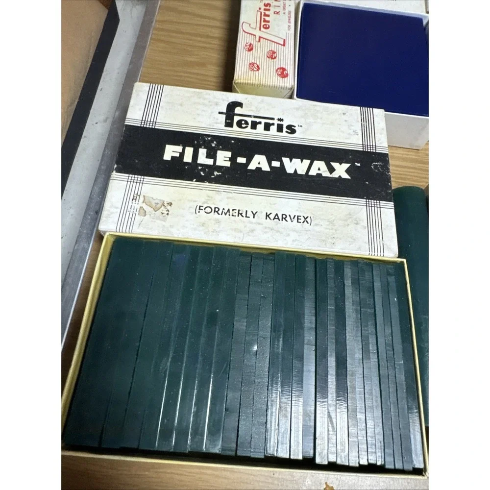 Ferris File-a-wax Lot Mix Blue Green Tube Bricks Block